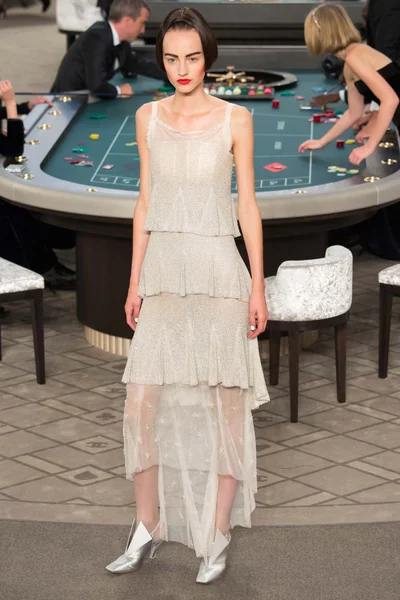 Look 57